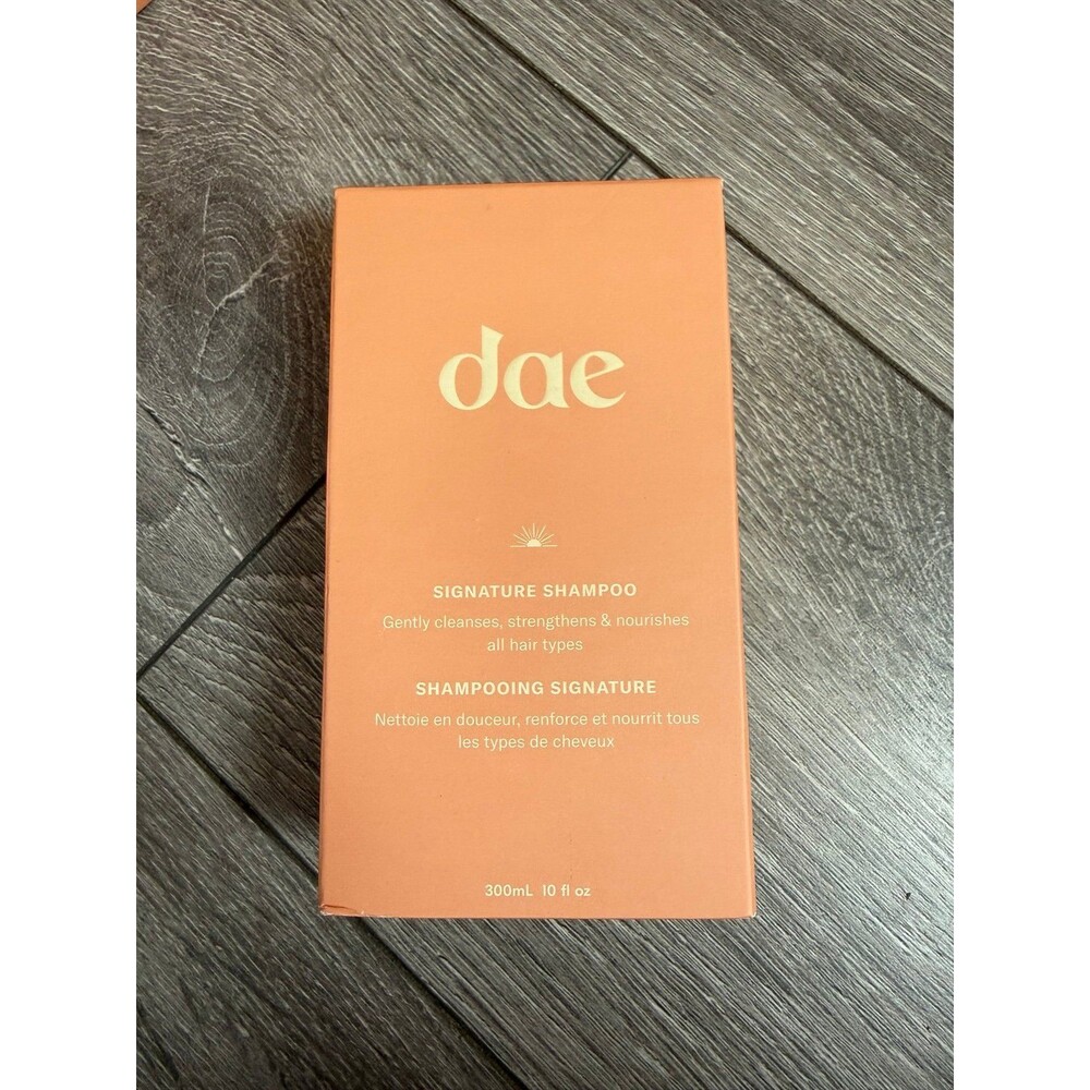DAE Signature Shampoo - Cleanses & Hydrates Dry Hair & Scalp (10 oz.) NEW SEALED